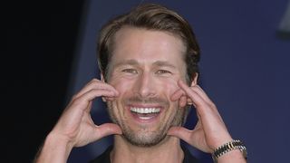 ハングマン俳優の両親、『トップガン マーヴェリック』を13回観る