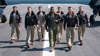 『トップガン』ハングマン俳優、今度は戦闘機パイロットのトム役！