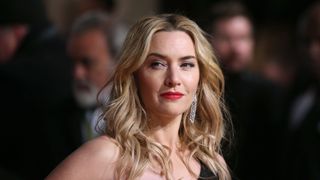 『タイタニック』ケイト・ウィンスレット、新作撮影中に救急搬送