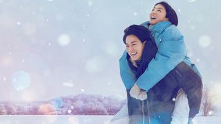 佐藤健が満島ひかりをおんぶ…「First Love 初恋」スーパーティーザーアート公開