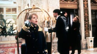 なぜ『ホーム・アローン2』にドナルド・トランプが出てるの?