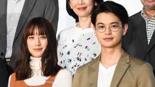 瀬戸康史&山本美月、第一子誕生を報告「感動し、涙」「信じられないくらい愛おしい」