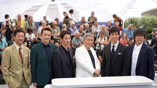 かっこよすぎ!北野武監督『首』豪華キャスト陣がカンヌ撮影会に