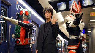「ジオウ」奥野壮、地元・大阪「仮面ライダー展」セレモニーに降臨!我が魔王が後輩ギーツと初対面