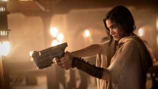 『キングスマン』女優が無双!ザック・スナイダー最新作『REBEL MOON』超絶アクションシーン公開