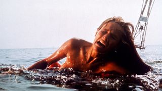 『JAWS／ジョーズ』最初の犠牲者を演じた元女優、77歳で死去