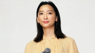 3児の母・杏、撮影現場で子供たちと川遊び　主演映画での“かくしごと”告白