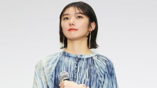 櫻坂46・藤吉夏鈴、初主演映画で涙の舞台あいさつ　監督からの手紙「戦友です」