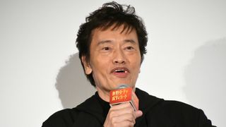 遠藤憲一、命に代えても守りたいものは妻！