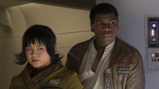 『スター・ウォーズ』ローズ役、クィアだとカミングアウト