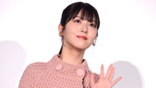 浜辺美波、ご飯会実現をかけて共演者にクレーム「本当に行く気ある？」