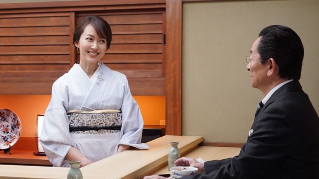 人気ドラマ『相棒』　水谷豊　森口瑤子　直筆サイン　色紙　写真付 人気ドラマ『相棒』 水谷豊 森口瑤子 直筆サイン 色紙 写真付