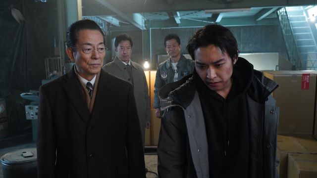 人気ドラマ『相棒』　水谷豊　森口瑤子　直筆サイン　色紙　写真付