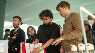 ポン・ジュノ監督、約5年ぶり来日決定!新作SF『ミッキー17』引っ提げ