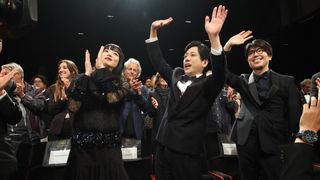 二宮和也&小松菜奈、カンヌレッドカーペットデビュー『8番出口』上映に8分間拍手鳴りやまず