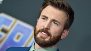 クリス・エヴァンス、母の誕生日を祝うためにカンヌ映画祭欠席「絶対に外せない」