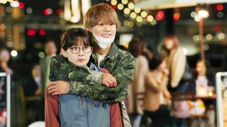 街中でバックハグ！畑芽育＆大橋和也『君がトクベツ』胸キュン写真公開