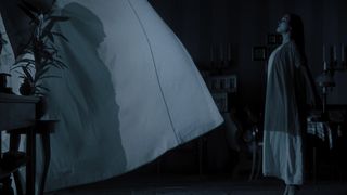 ビル・スカルスガルド『ノスフェラトゥ』怪演を支えた驚異のメイク“伯爵”の全貌＆メイキング写真公開【ネタバレあり】