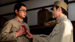 【朝ドラあんぱん第51回あらすじ】“殴らない上等兵”(妻夫木聡)が嵩(北村匠海)の世話をする