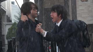 綾野剛VS亀梨和也、14年ぶり共演で魂のぶつかり合い!『でっちあげ』特別映像公開