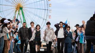 佐藤健主演「グラスハート」劇中バンド・TENBLANKの場面写真＆ジャケ写風アートが公開！