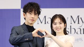 小芝風花、韓国で初の公の場　佐藤健と共に主演ドラマ会見