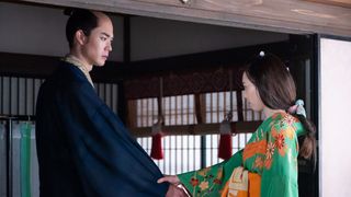 「べらぼう」花魁・誰袖のすっぴんに見とれる意知が可愛すぎる!