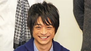 泉政行さん死去から10年　「仮面ライダー555」半田健人ら命日に集合ショット投稿