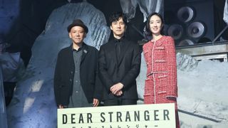 西島秀俊、閉館した丸の内TOEIで“廃墟会見”に登場　9割英語セリフ『ディア・ストレンジャー』に自信