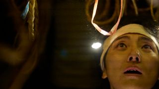 『近畿地方のある場所について』原作者・背筋も絶賛する“首吊り屋敷”のクオリティー 白石晃士が語るホラー映画ロケ地の実情【ネタバレ】