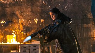 『バレリーナ』火炎放射器バトル用に新型火炎放射器を開発　アナ・デ・アルマス、専門家も焼く