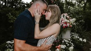 テイラー・スウィフト婚約！ラブラブなプロポーズ写真一挙公開