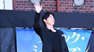 福山雅治、新宿降臨で騒然「It's Show Time」決めゼリフに大歓声
