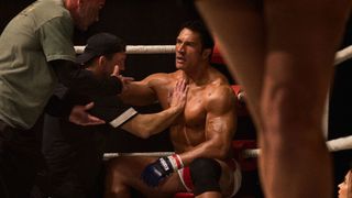 ロック様、感涙…伝説の総合格闘家演じたA24新作が15分間のスタンディングオベーション【第82回ベネチア国際映画祭】