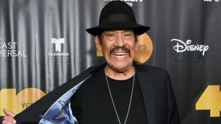 『マチェーテ』ダニー・トレホ81歳、死亡説に声明発表「めちゃくちゃ生きています」
