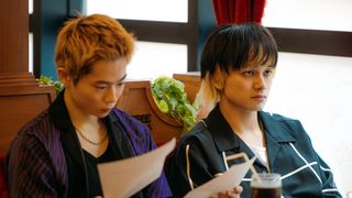 「あんぱん」北村匠海が激変!闇ビジネスに手を染める若者に…『愚か者の身分』新場面写真公開