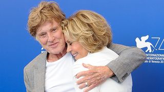 ジェーン・フォンダ、ロバート・レッドフォードの死に「涙が止まらない」