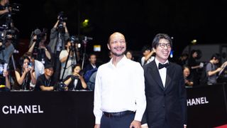 『8番出口』河内大和が“おじさん”スタイルで釜山沸かす　二宮和也も公式上映に登壇