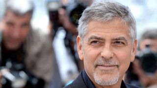 ジョージ・クルーニー、毎朝子供たちを学校に送迎