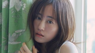 前田敦子、芸能生活20周年で”最後の写真集”発売決定！テーマは「大人の恋」