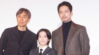 坂口健太郎、自身の幼少期役・小野桜介の熱演に感謝“26回撮り直し”泣きのシーンを絶賛