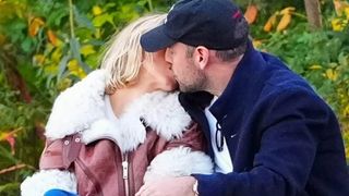 シドニー・スウィーニー、16歳年上の新恋人と熱烈キス！