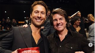 トム・クルーズ、“愛弟子”グレン・パウエル主演『ランニング・マン』を応援 ロンドンプレミアに駆けつける