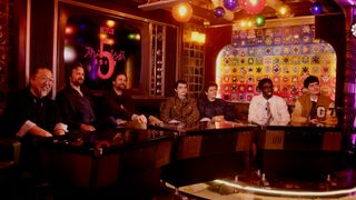 Netflix「ストレンジャー・シングス」キャストが中野ブロードウェイ訪問　村上隆との対面に感激