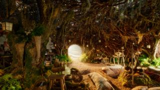 『ウィキッド』エルファバの隠れ家に泊まれる！Airbnbに登場