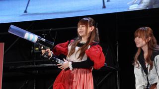 中川翔子、出産後初の公の場　双子の赤ちゃんとホラー鑑賞「血を引いてるな」