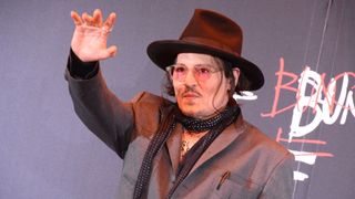 ジョニー・デップ、絵を描くことは逃避「なくなれば脳が爆発してしまう」