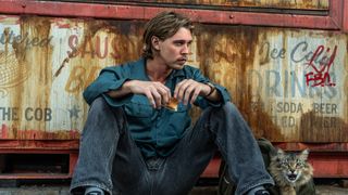 『ブラック・スワン』監督最新作　ネコの世話が予想外のトラブルに発展！『コート・スティーリング』場面写真公開