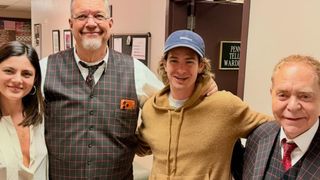 『アメイジング・スパイダーマン』俳優、金髪ロングヘアに