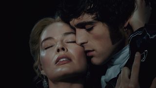 『嵐が丘』IMAX上映が緊急決定！愛し合うマーゴット・ロビー×ジェイコブ・エロルディのポスター公開